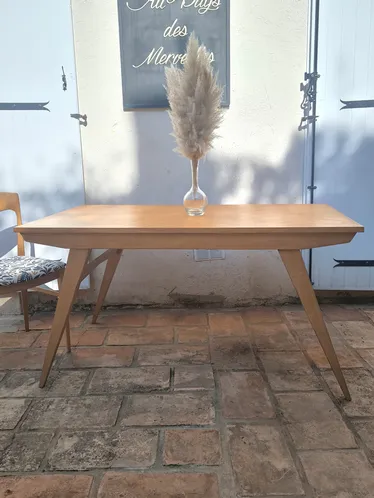 Table scnadinave